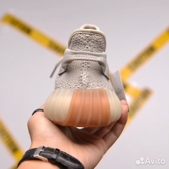 Кроссовки Adidas Yeezy Boost 350 v2 Sesame