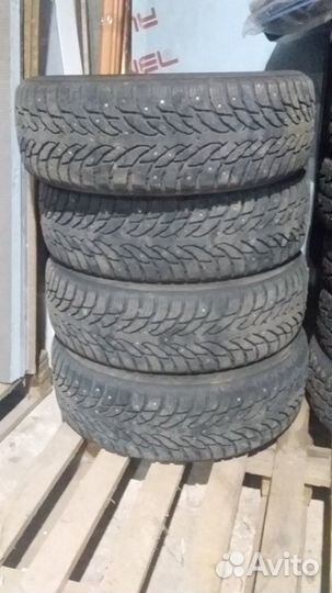 Nokian Tyres Hakkapeliitta 9 SUV 18/60 R18