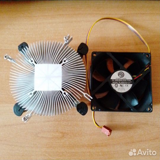 Кулер трехконтактный с радиатором