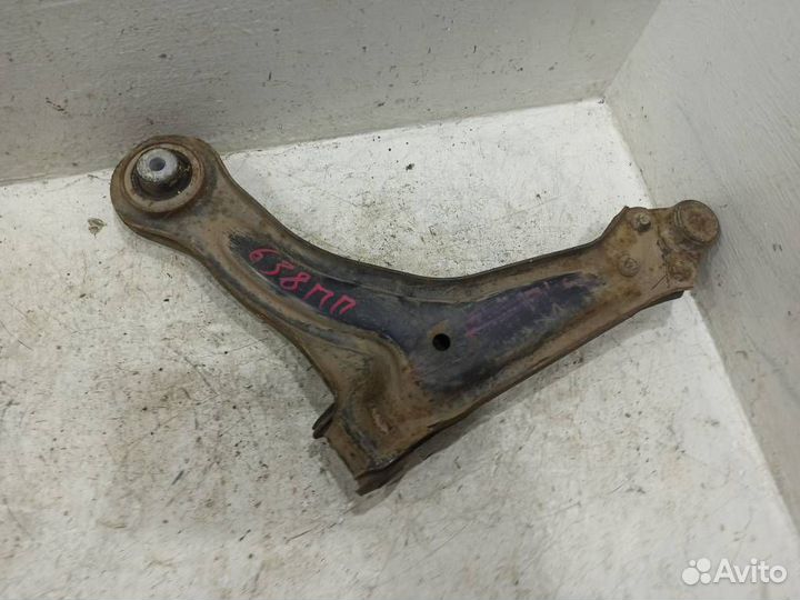 Рычаг передний правый нижний