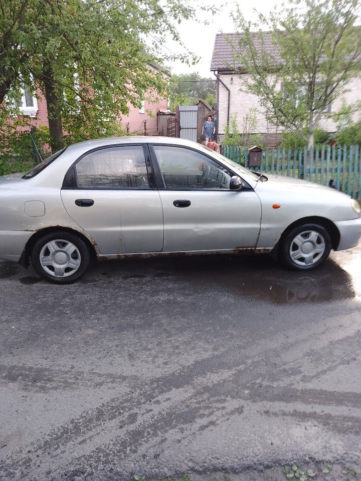 Chevrolet Lanos: фото владельца