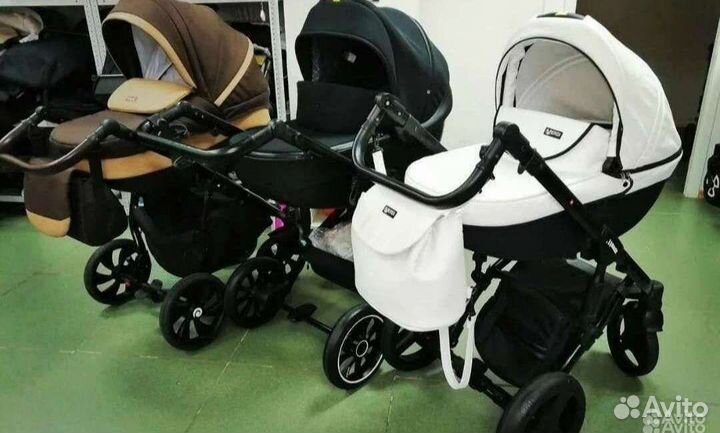 Коляска современная модель