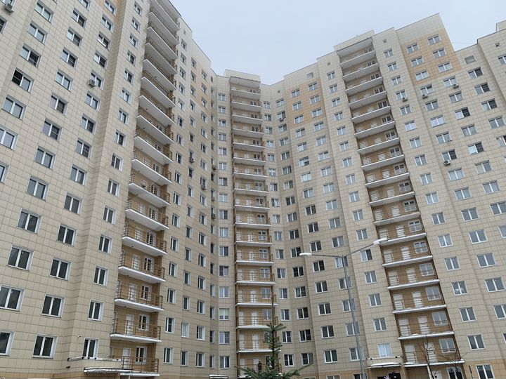 Аукцион: 1-к. квартира, 41,2 м², 8/17 эт.