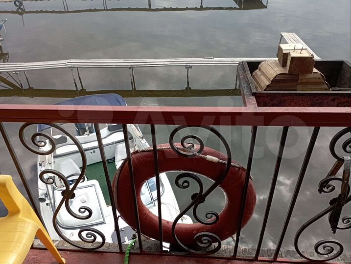 Дом 100 м² на участке 10 га