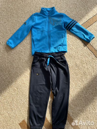 Спортивный костюм adidas