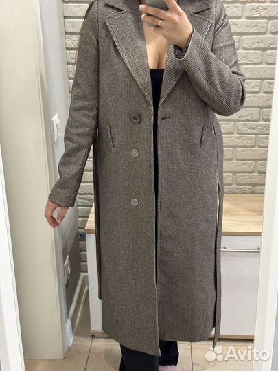 Пальто элегантное новое