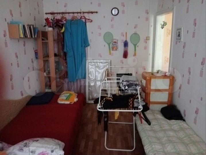 2-к. квартира, 40 м², 3/3 эт.