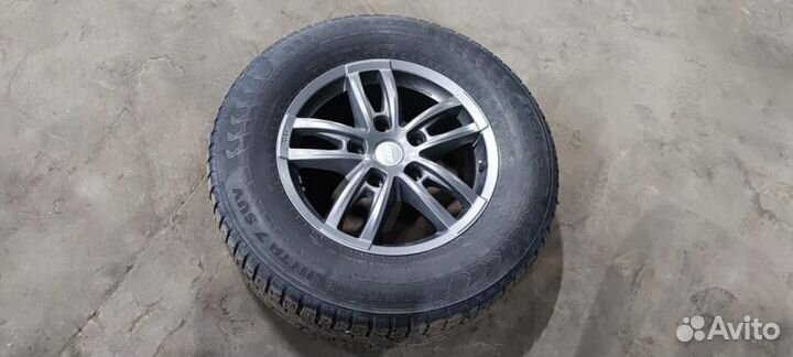 R18 Nokian Tyres Hakkapeliitta 7 285/60, PCD 5x150 DIA 56.5