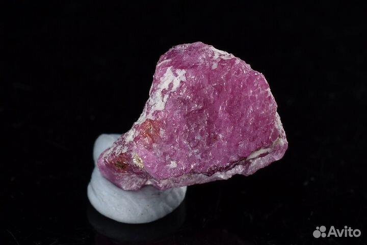 Красный корунд. Лот №800