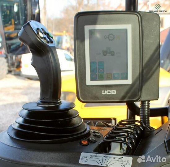 Трактор JCB Fastrac 4220, 2016