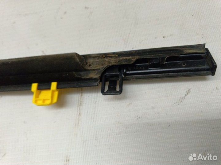 Молдинг стекла задний левый Honda Cr-V RW L15B