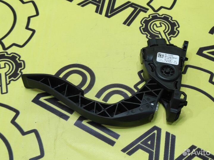 Педаль газа Audi A6 4G2 chva 2012