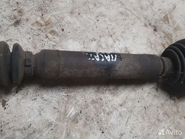 Привод левый Volkswagen Passat B5