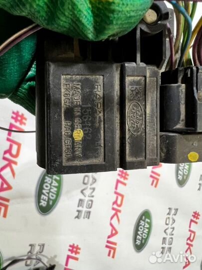 Блок клапанов пневмоподвески задний Land Rover