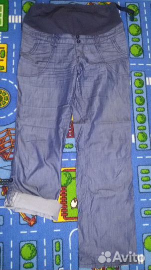 Много одежды для беременяшек)