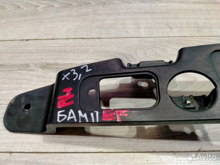 Крепление бампера заднее левое Bmw X3 E83 M54B25
