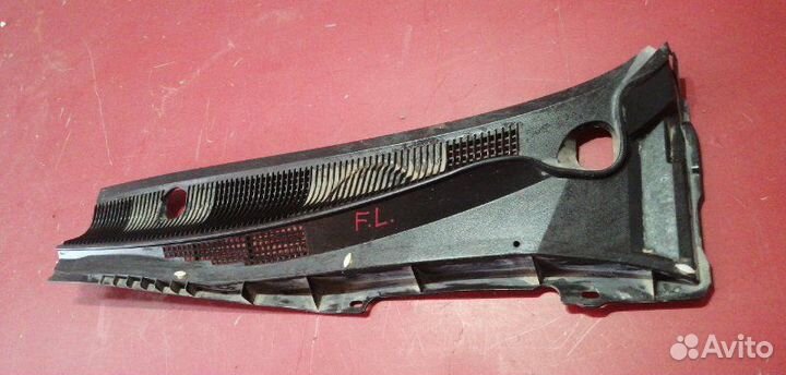 Решетка стеклоочистителя\Жабо левая Mazda 6 GG