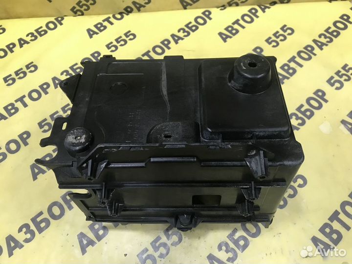 Корпус аккумулятора Mazda 3 BK