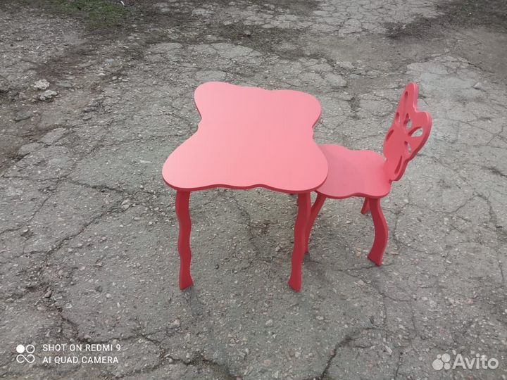 Детский стол и стул