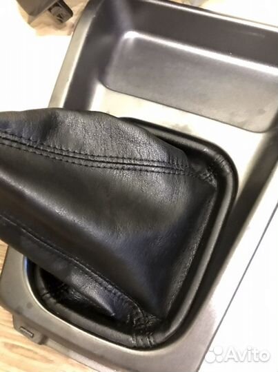 Консоль центральная Subaru Impreza GC