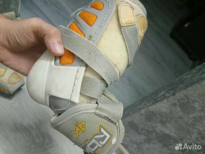 Налакотники Рибок 4к