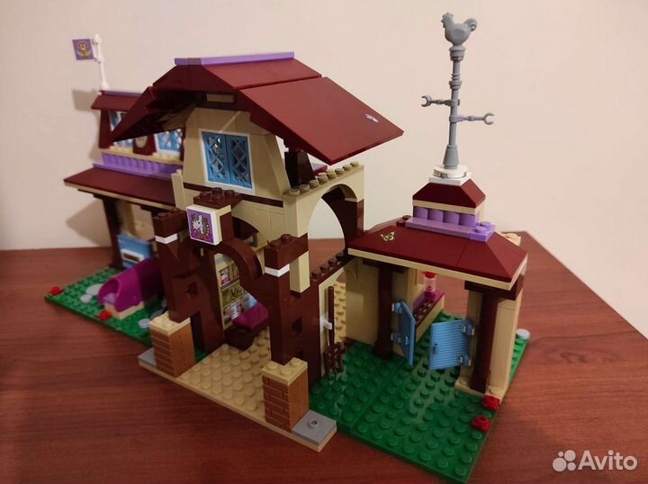 Lego Friends. Клуб верховой езды 41126