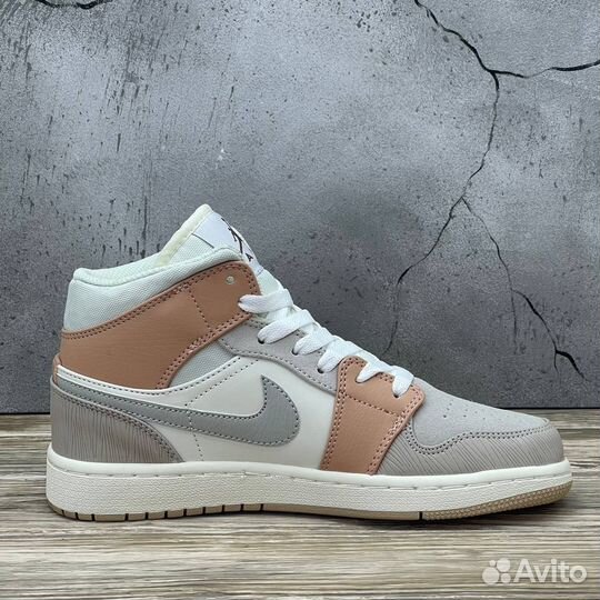 Кроссовки Nike Air Jordan 1 Mid Размеры 36-40