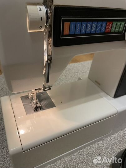 Швейная машина Queen 5400