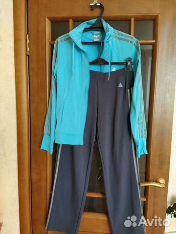 Костюм спортивный женский