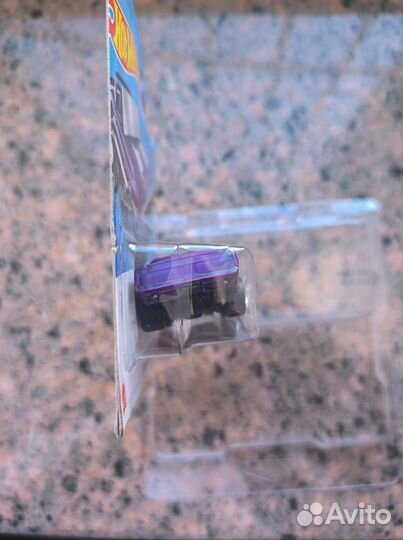 Hot wheels машинки