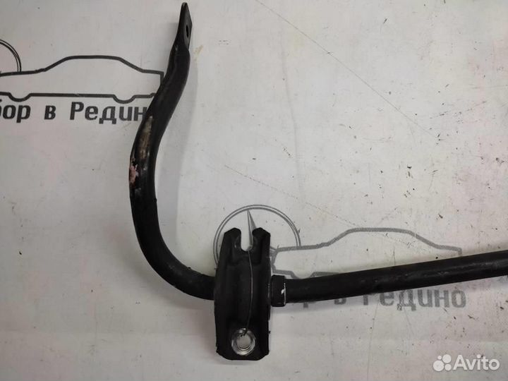 Стабилизатор задний w470 X-class 642.889 2019