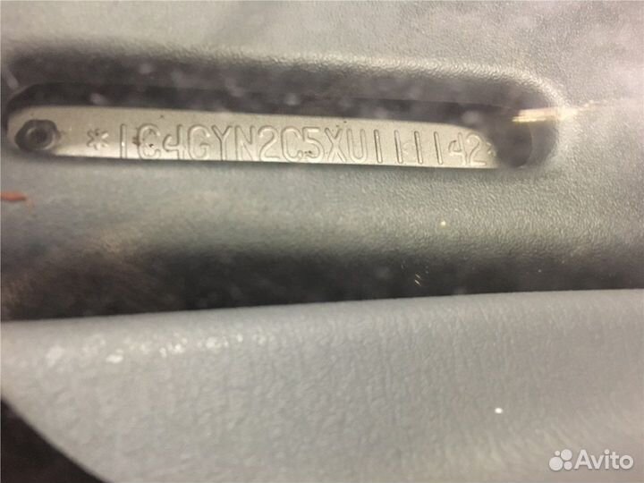 Разбор на запчасти Chrysler Voyager 1996-2000