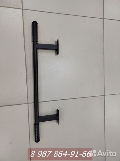 Турник наддверный