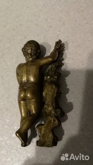 Старинная статуэтка