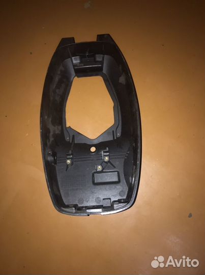 Нижняя часть корпуса Suzuki DT 9.9/15