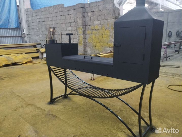 Мангал с крышей