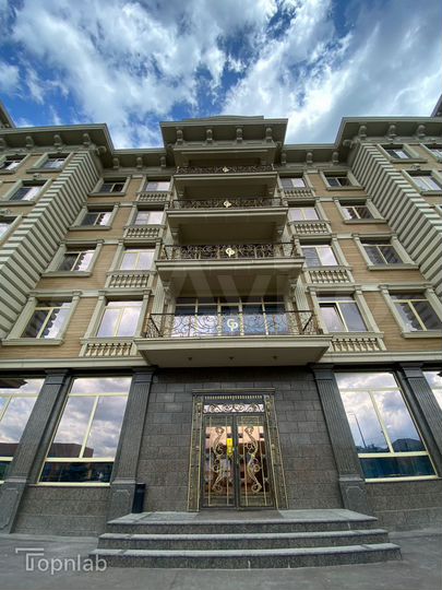 3-к. квартира, 147 м², 9/9 эт.