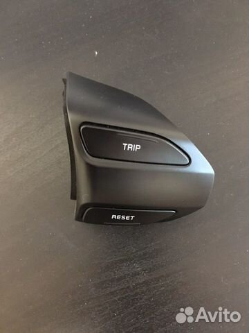 Кнопка управления борт компьютером на Киа Рио 4 20