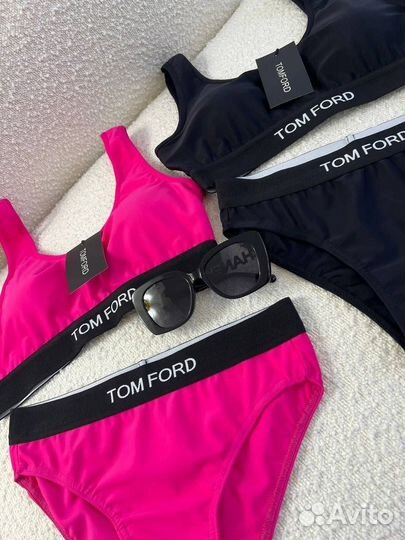 Стильный купальник с чашечками Tom Ford