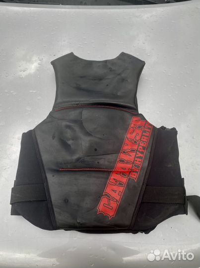 Неопреновый жилет