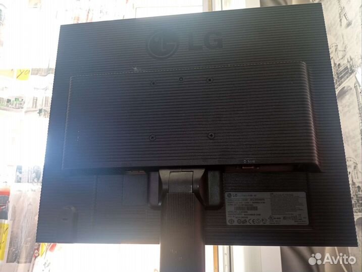 Монитор LG flatron 17