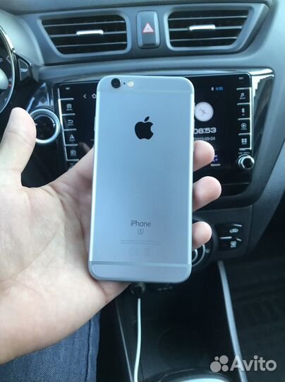 iPhone 6S, 32 ГБ