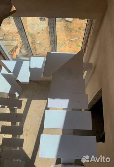 Изготовление лестниц, металлоконструкций