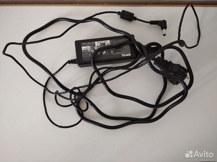 Продам ноутбук бу