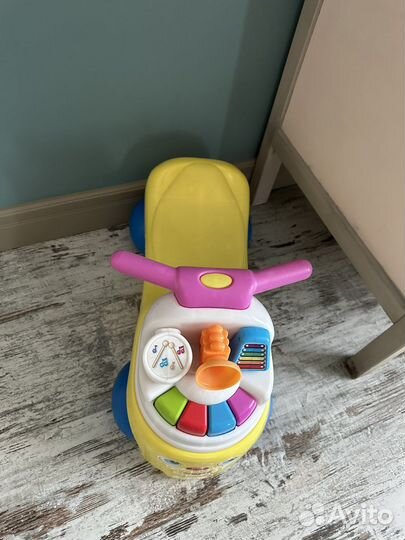 Машинка-каталка толокар Fisher price