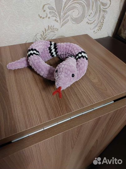 Змейка плюшевая