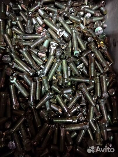 Болт бича кзр 0103608А