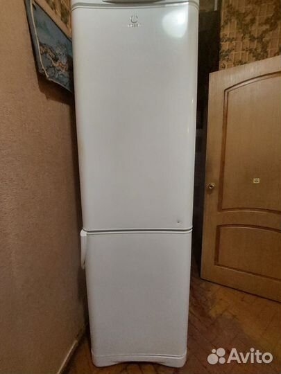 Холодильник Indesit CA140G б/у торг