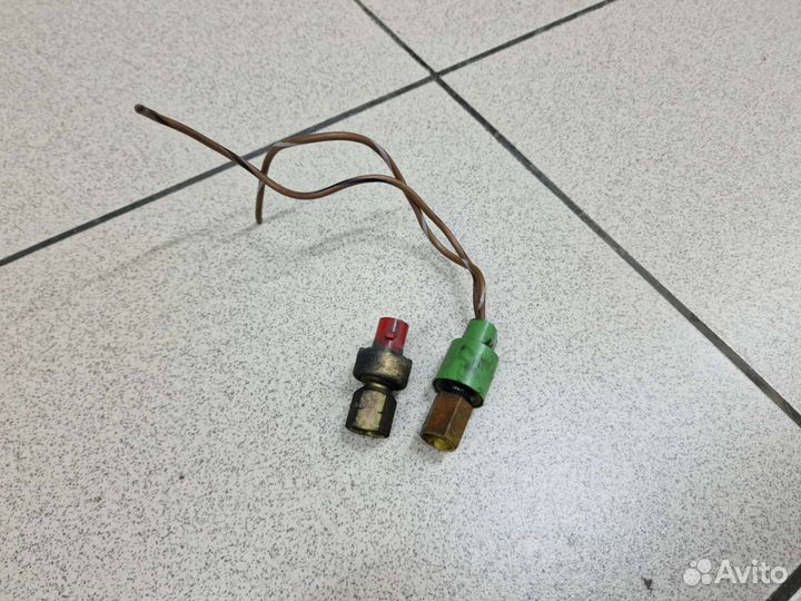 Датчик давления кондиционера Audi 80 B4/B3, 100/A6