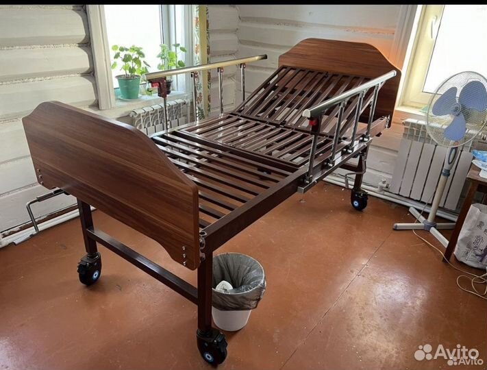 Кровать для лежачих больных бу